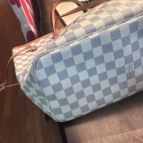 Louis Vuitton Azur MM - Picture 15 of 16